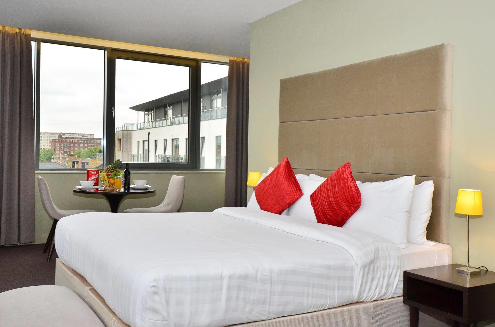 Axiom Park 4* Londen